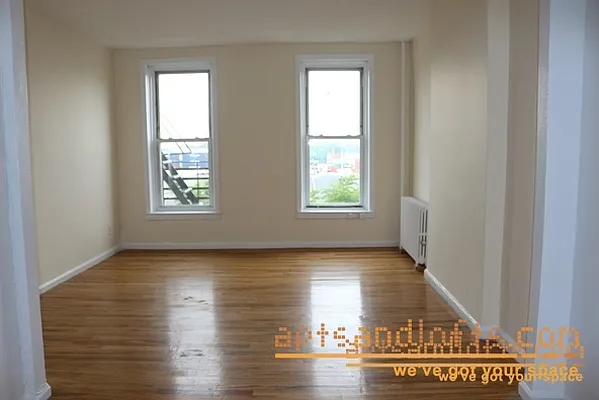 Rented by aptsandlofts.com | media 8