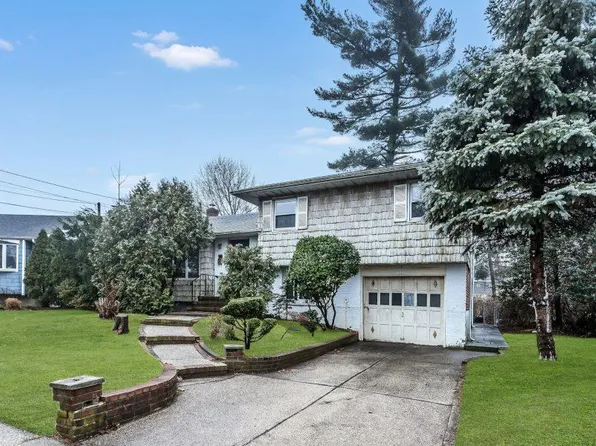 2166 Isabelle Court, North Bellmore, NY 11710