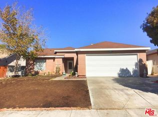 1033 Oakwood Ln, Rosamond, CA