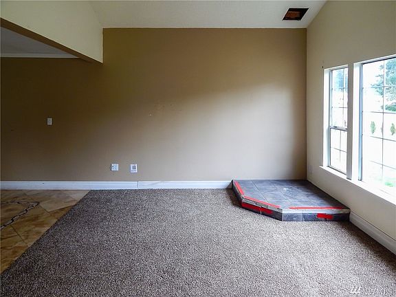 4th image of 5134 Berger Dr SE