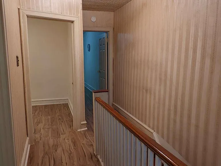 103 W Spencer St — Photo 12