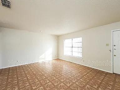 5th image of 5475 Seahorse Dr
