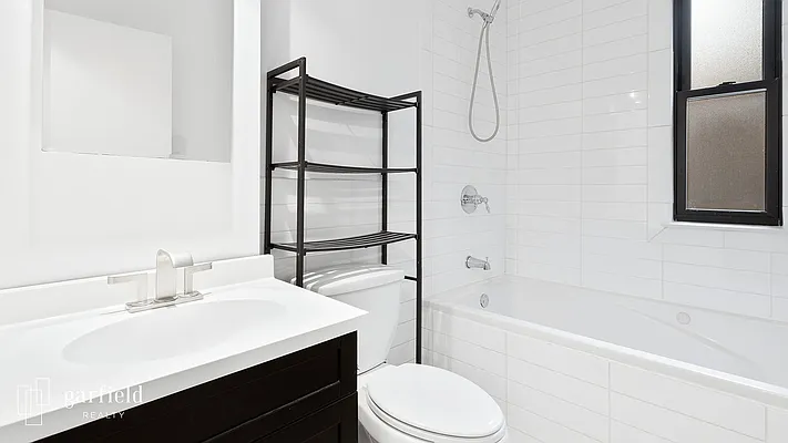 Rented by Garfield Realty  | media 13