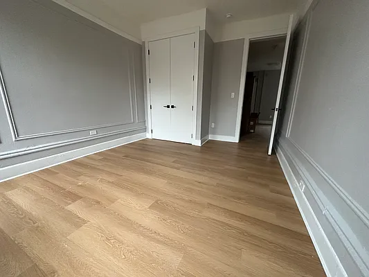 Rented by Peter R. Hungerford, LREB | media 24