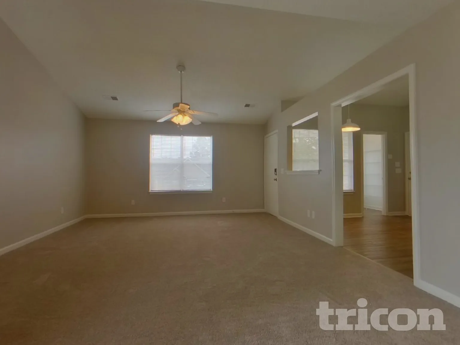 1306 May Oak Circle Columbia SC — Photo 3