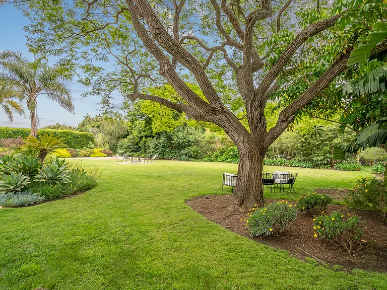 3359 Braemar Dr — Photo 41