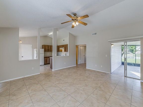 5th image of 13963 Countryplace Dr