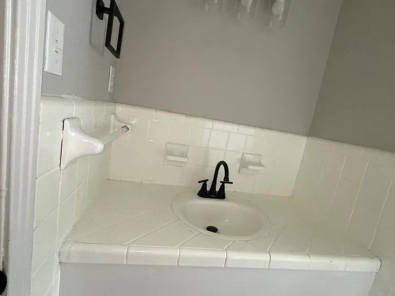 916 N Monroe Ave #2 — Photo 5