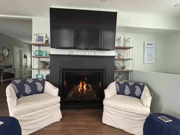 (undisclosed Address), Bourne, MA 02532