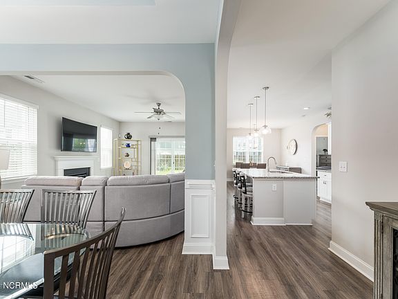 5th image of 4510 Combs Forest Court