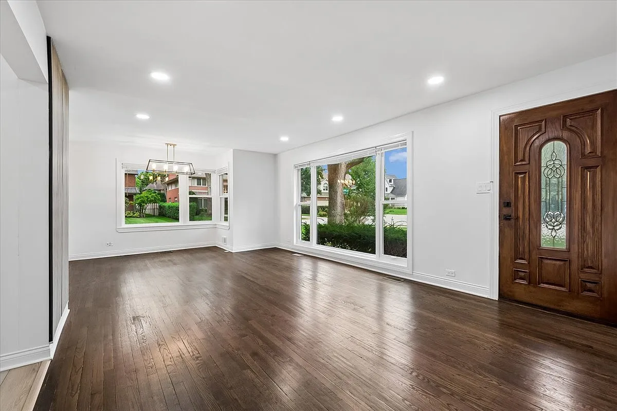 5 bed, 3.5 bath, 2947 sqft, $6,500 — Photo 4