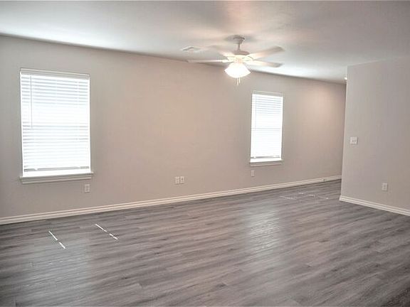 3rd image of 11222 Burnham Ave