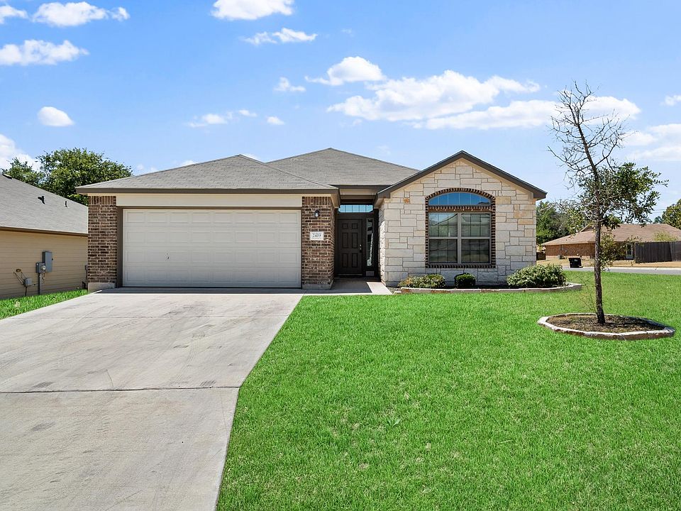 1st image of 2419 Petersburg Ln