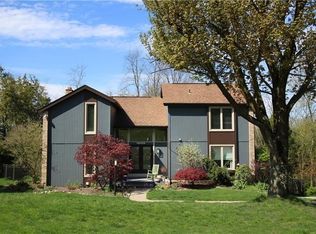 236 Oak Entrance Dr, Clairton, PA