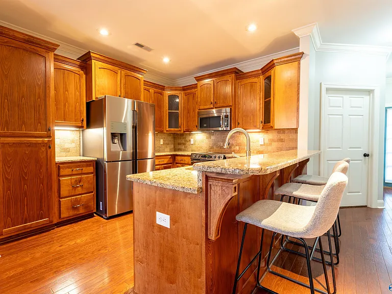 525 W Mossyleaf Dr SW — Photo 26