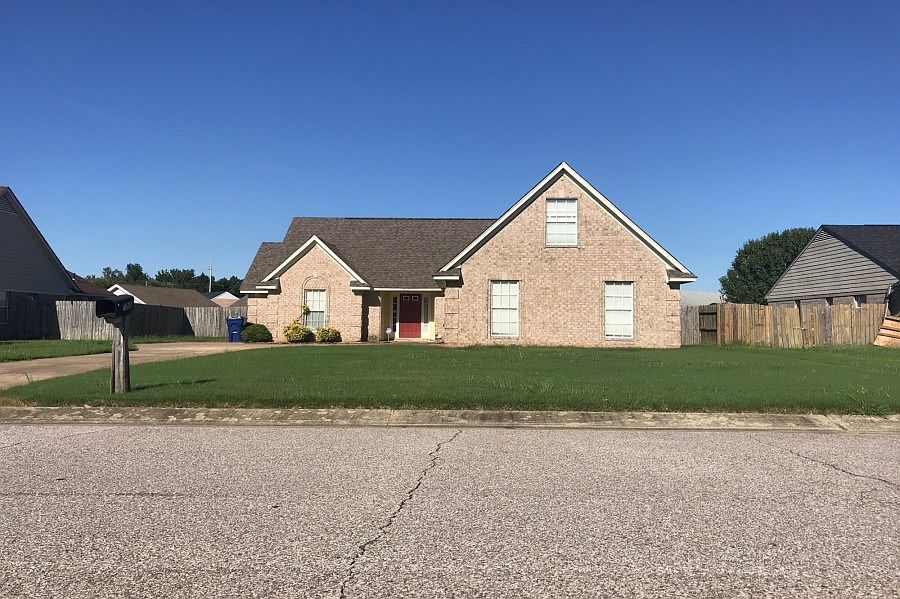 1st image of 7462 Crystal Dr