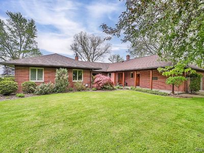 2006 Wildwood Pkwy, Niagara Falls, NY, 14304