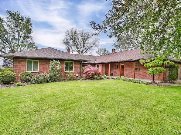 2006 Wildwood Pkwy, Niagara Falls, NY 14304