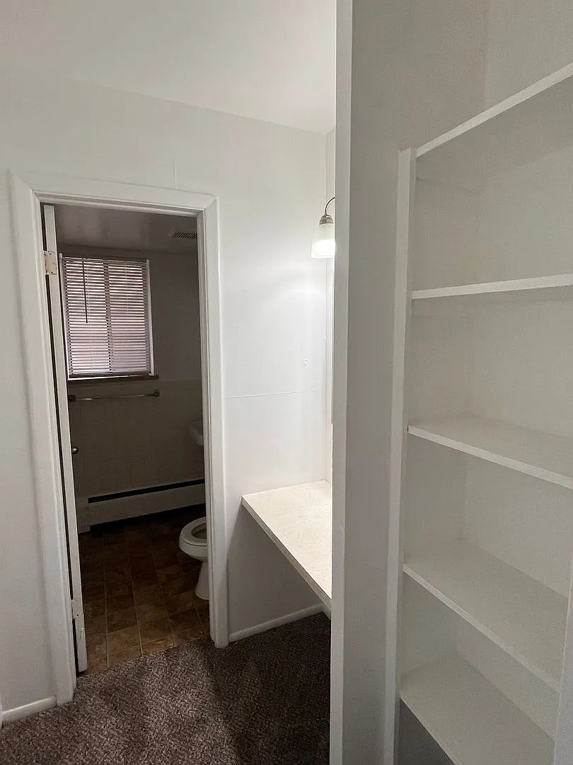 Logan House — Photo 4