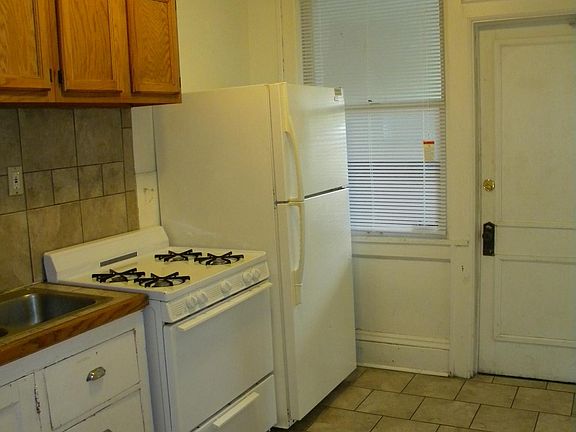 4th image of 3207 Lyndale Ave S #1