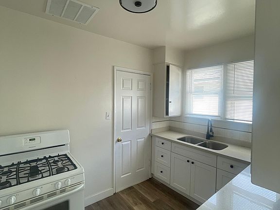 5th image of 1198 S La Cienega Blvd #1200-1/2