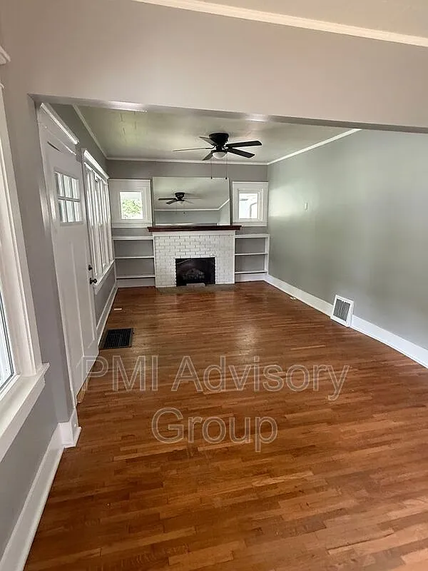 4 bed, 2.0 bath, 1596 sqft, $1,600 — Photo 4