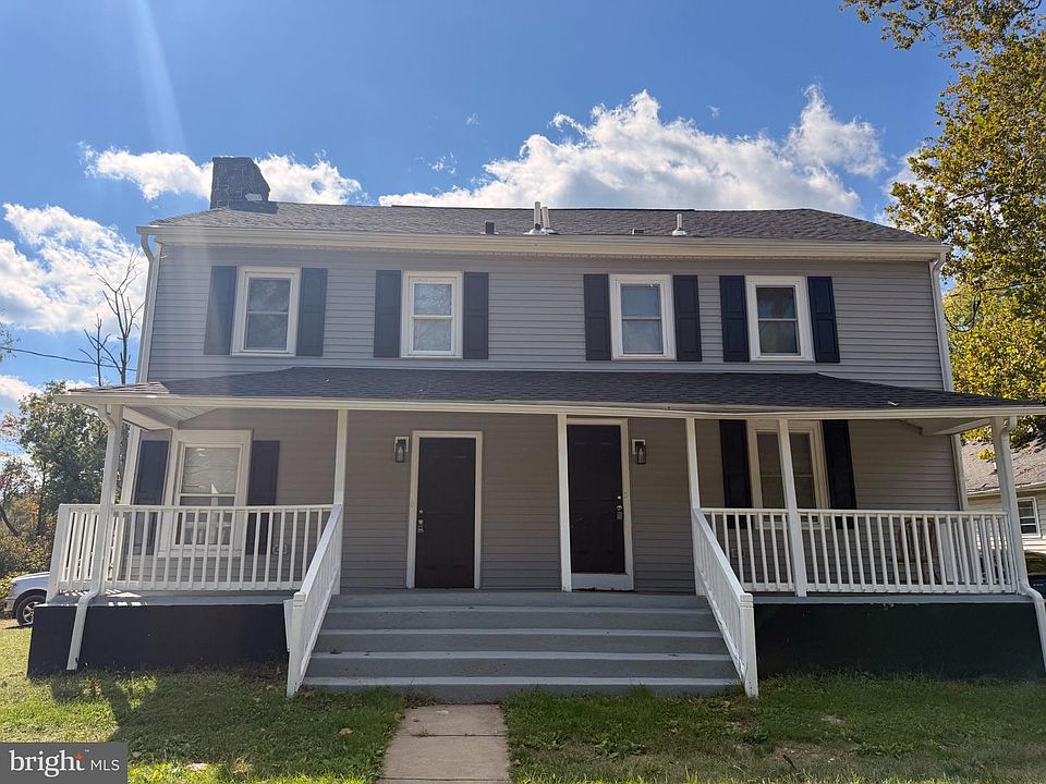 1st image of 28-30 E Main St
