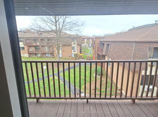 581 Crown St APT 98, Meriden, CT 06450