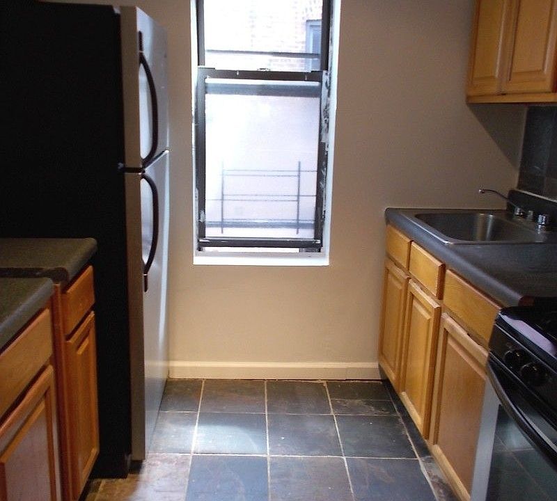 1st image of 356 Saint Johns Pl #3K