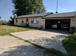 222 S Viking Vie, Lee, IL 60530