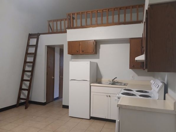 102 Gregory Dr APT 4