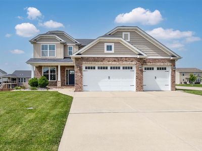 203 Smola Woods Ct, Glen Carbon, IL, 62034