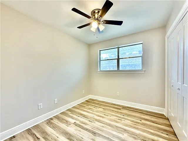 5016 Trenton St — Photo 8