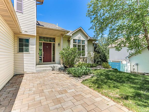 4th image of 1290 Wildflower Ln