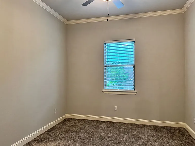 7315 Rolling Acres Pl — Photo 28