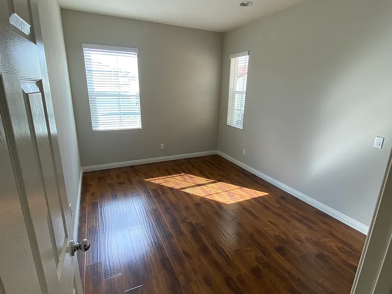 Ponderosa Cir — Photo 2