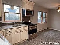 34 Woodhull Rd — Photo 4