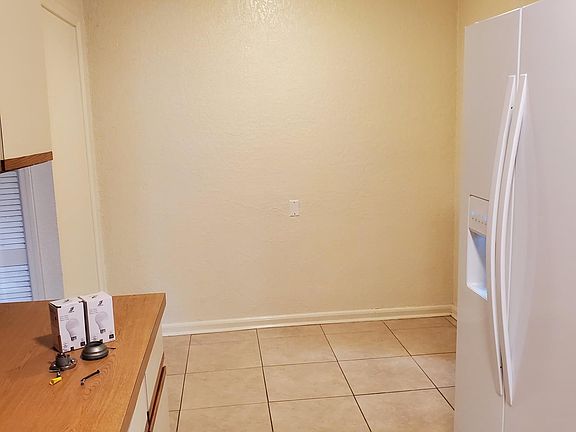 Dining area in kitchen