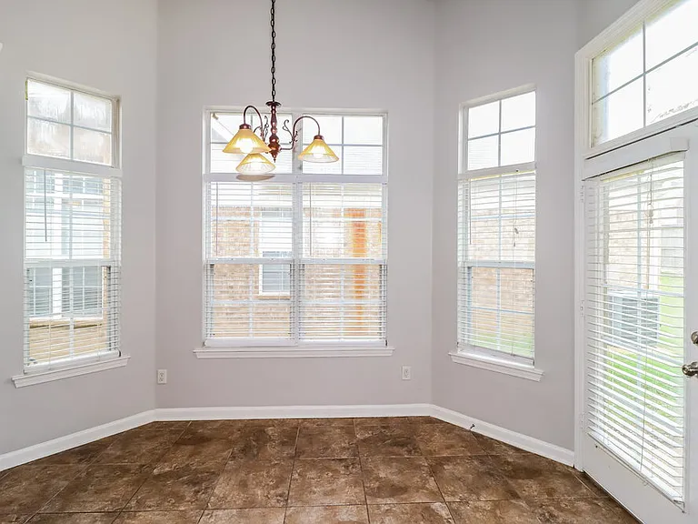 7575 Glen Creek Ln — Photo 8