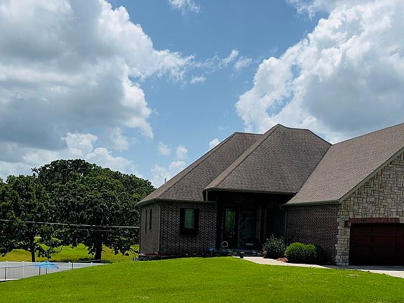 2nd image of 503 Curry Avenue