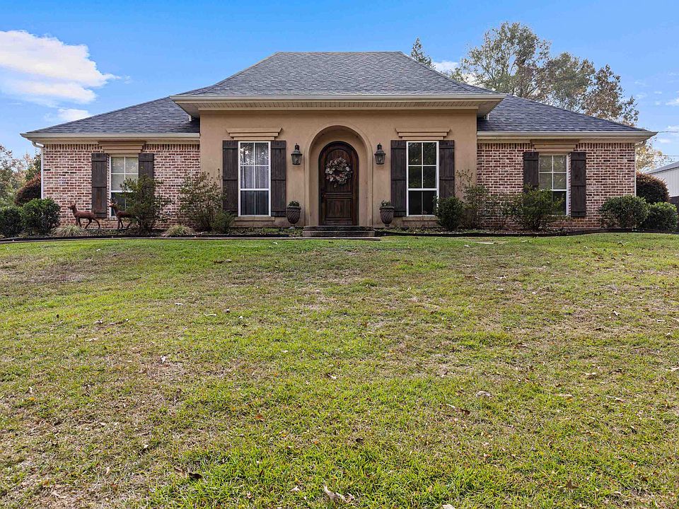1st image of 106 Pine Island Dr