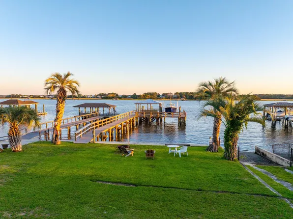 2313 Lazy River Dr, Charleston, SC 29414