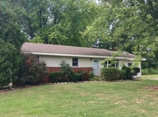 462 10th St NW, Linton, IN 47441