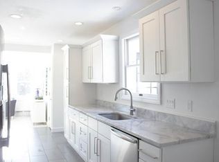 115 Flash Rd, Nahant, MA 01908