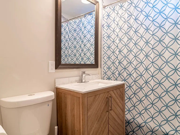 41 Brook St #E — Photo 10