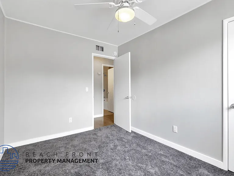 2674 Elden Ave. — Photo 7