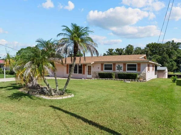 1630 Paradise Ln, Astor, FL 32102
