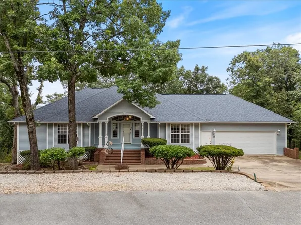 42 Indian Wells Dr, Holiday Island, AR 72631