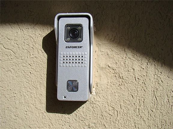 2nd image of 3901 Loma Dante Dr