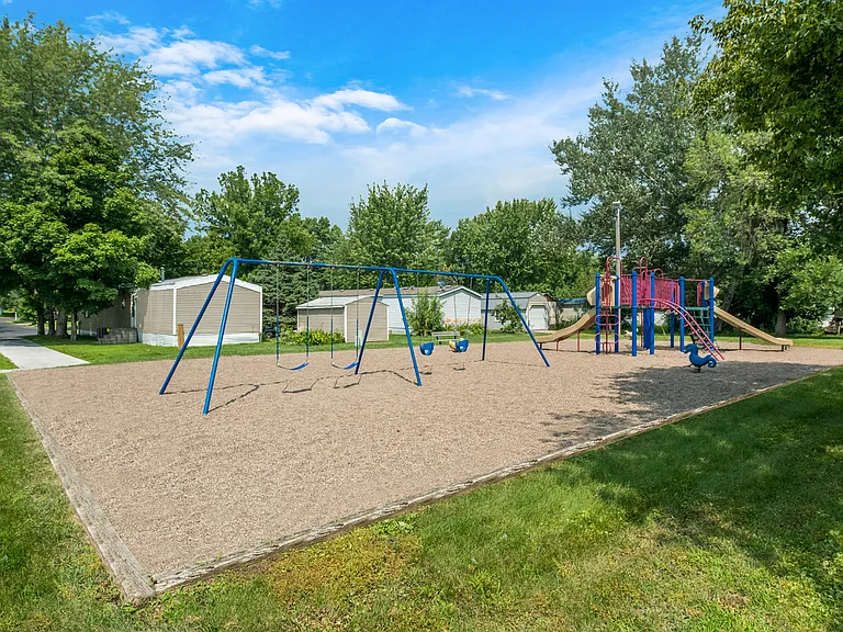 1 Shannon Dr #38 — Photo 25